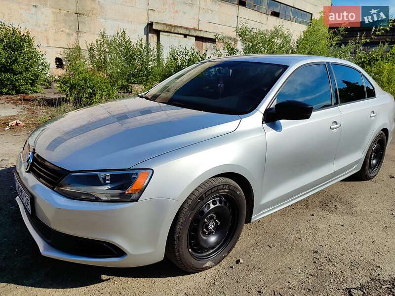 Volkswagen Jetta 2014