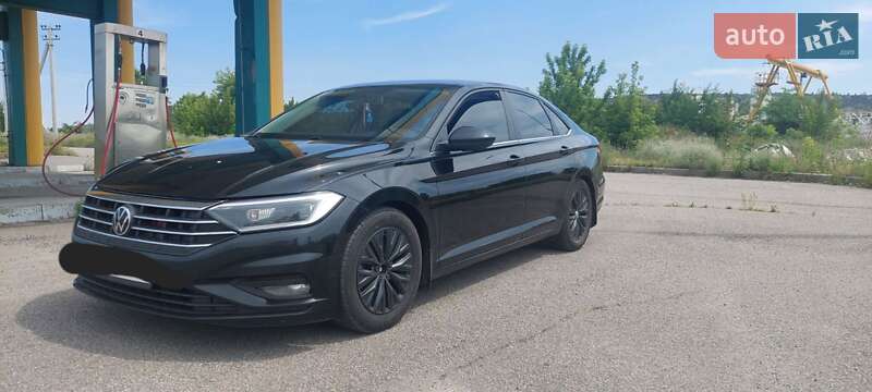 Седан Volkswagen Jetta 2019 в Кременчуге
