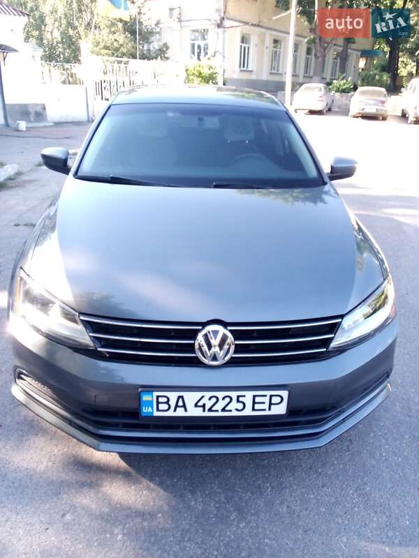 Седан Volkswagen Jetta 2016 в Кропивницком
