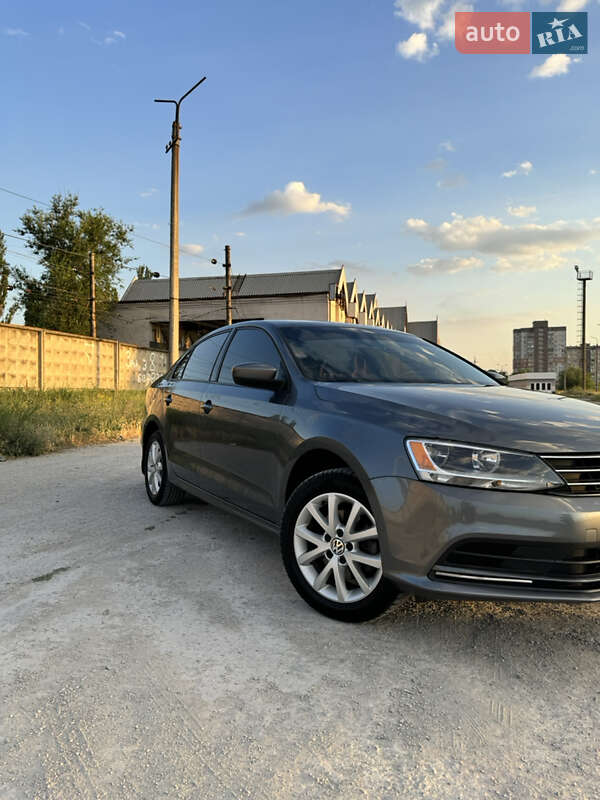 Седан Volkswagen Jetta 2015 в Кривом Роге