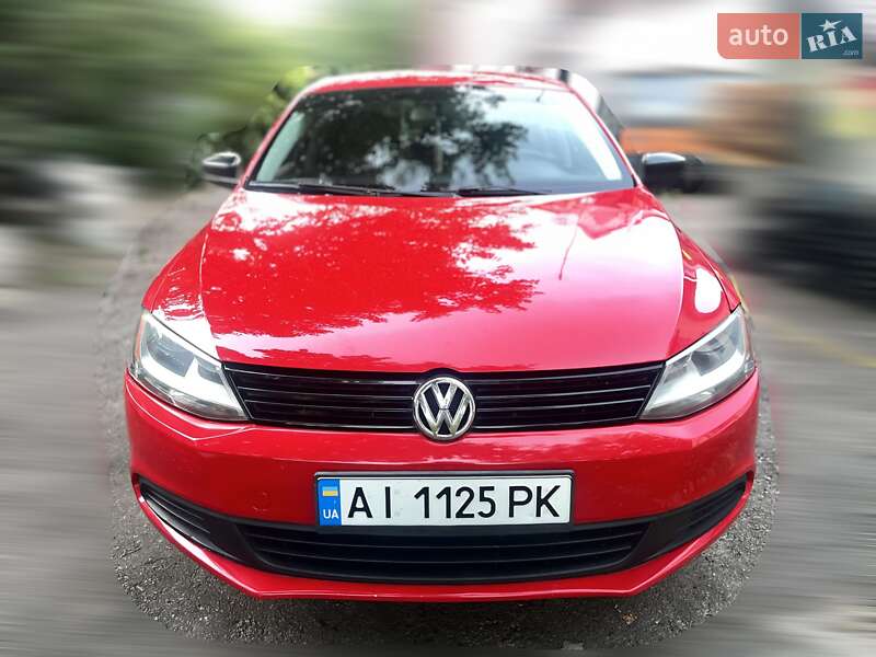 Седан Volkswagen Jetta 2012 в Києві