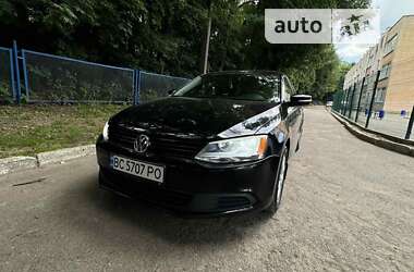 Седан Volkswagen Jetta 2012 в Львове