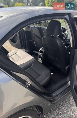 Седан Volkswagen Jetta 2016 в 