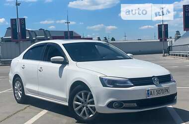 Седан Volkswagen Jetta 2012 в Києві