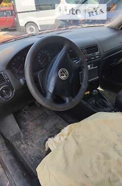 Седан Volkswagen Jetta 2000 в Чернівцях