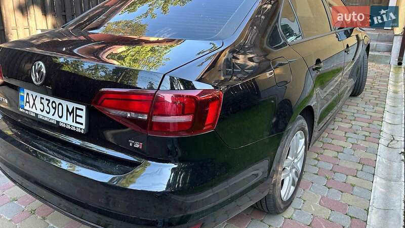 Седан Volkswagen Jetta 2017 в Києві