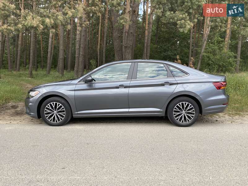Седан Volkswagen Jetta 2018 в Львове