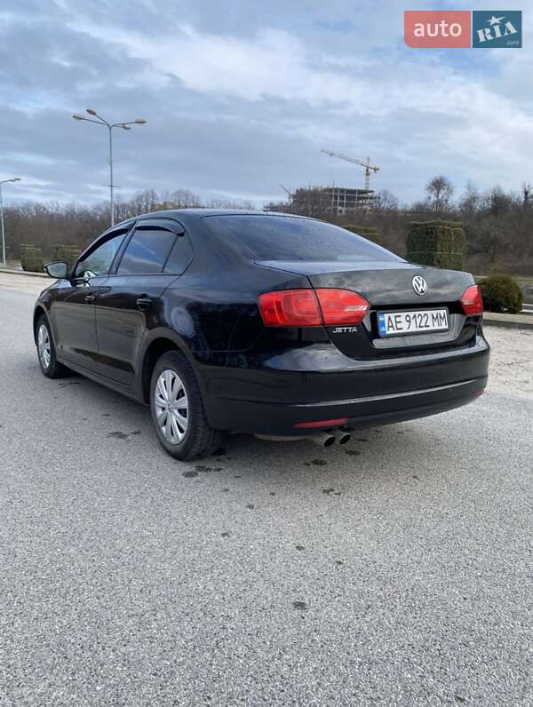 Седан Volkswagen Jetta 2012 в Днепре