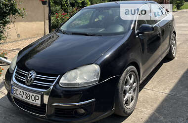 Седан Volkswagen Jetta 2009 в Жидачове