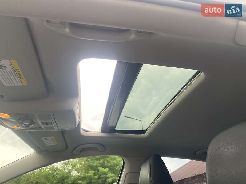 Седан Volkswagen Jetta 2017 в Львове