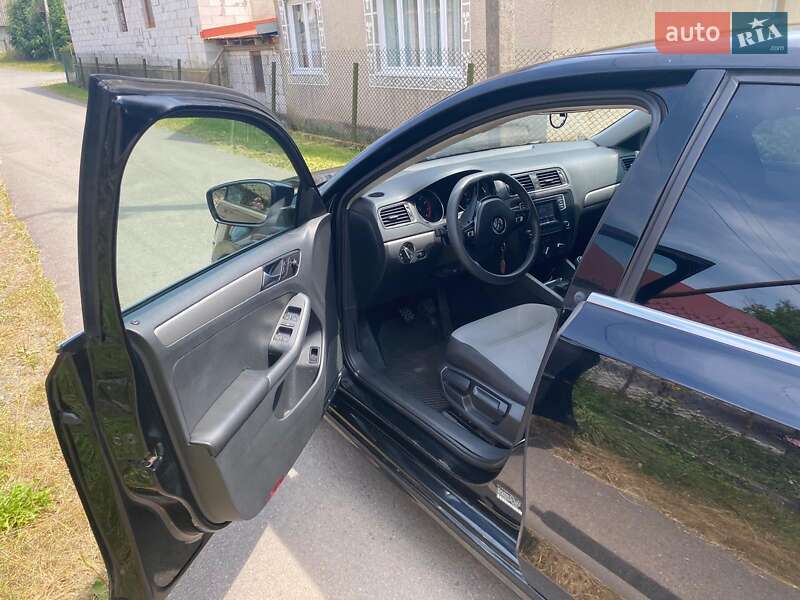 Седан Volkswagen Jetta 2017 в Тячеві