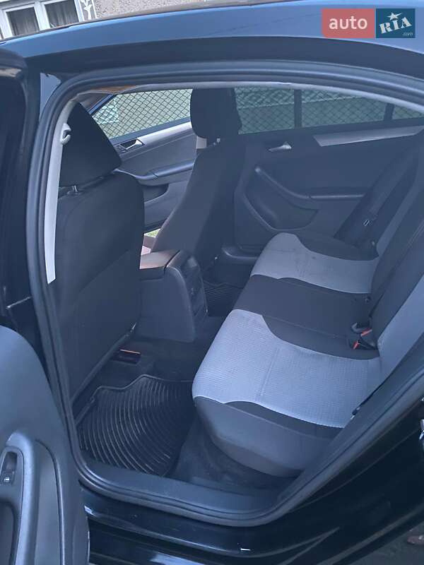 Седан Volkswagen Jetta 2017 в Тячеві