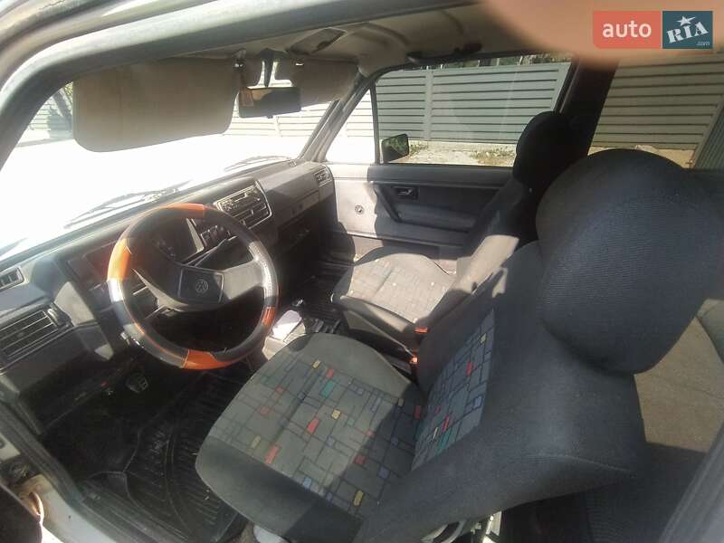 Седан Volkswagen Jetta 1985 в Кицмани фото 6 Седан Volkswagen Jetta 1985 в Кицмани