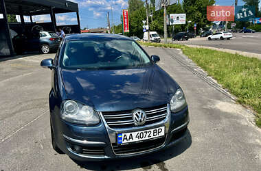 Седан Volkswagen Jetta 2009 в 