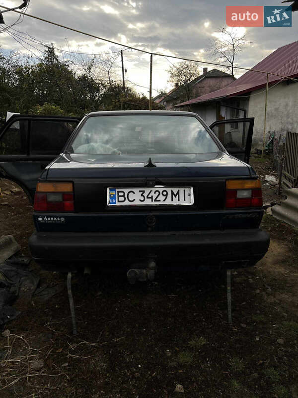 Седан Volkswagen Jetta 1990 в Львове