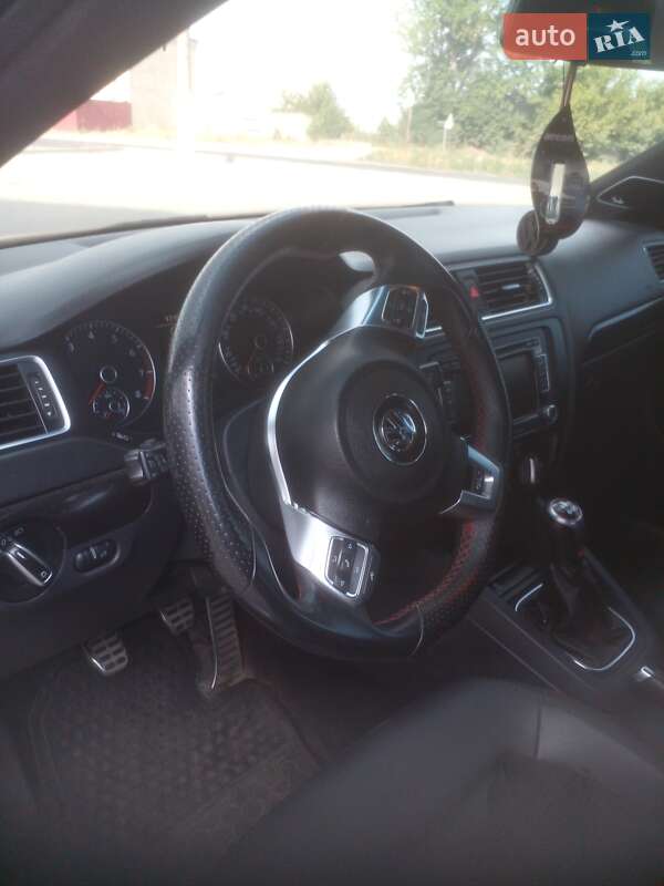 Седан Volkswagen Jetta 2014 в Подольске