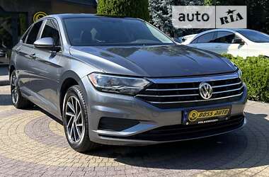 Седан Volkswagen Jetta 2020 в Львове