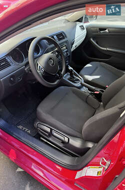 Седан Volkswagen Jetta 2015 в Одесі