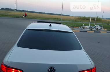 Седан Volkswagen Jetta 2015 в Шостці