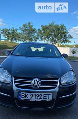 Седан Volkswagen Jetta 2008 в Вараше