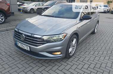 Седан Volkswagen Jetta 2019 в Львове