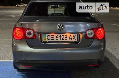 Седан Volkswagen Jetta 2008 в Чернівцях