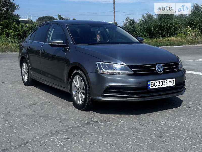 Седан Volkswagen Jetta 2014 в Львові