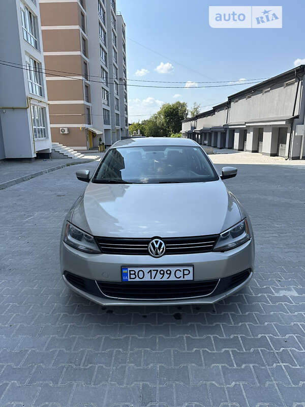 Volkswagen Jetta 2012