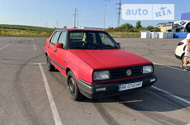 Седан Volkswagen Jetta 1988 в Ровно