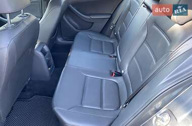 Седан Volkswagen Jetta 2015 в Черкассах