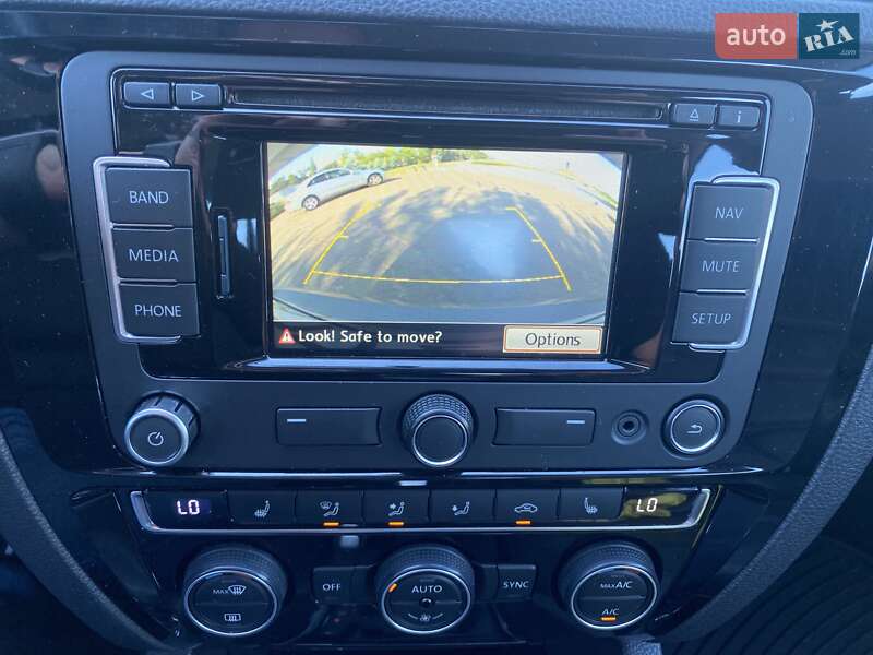 Седан Volkswagen Jetta 2015 в Черкасах