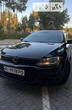 Седан Volkswagen Jetta 2014 в Києві