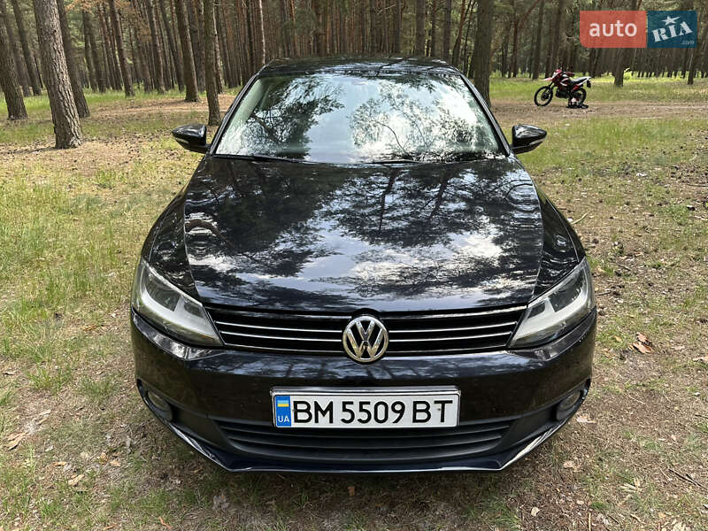 Седан Volkswagen Jetta 2014 в Сумах