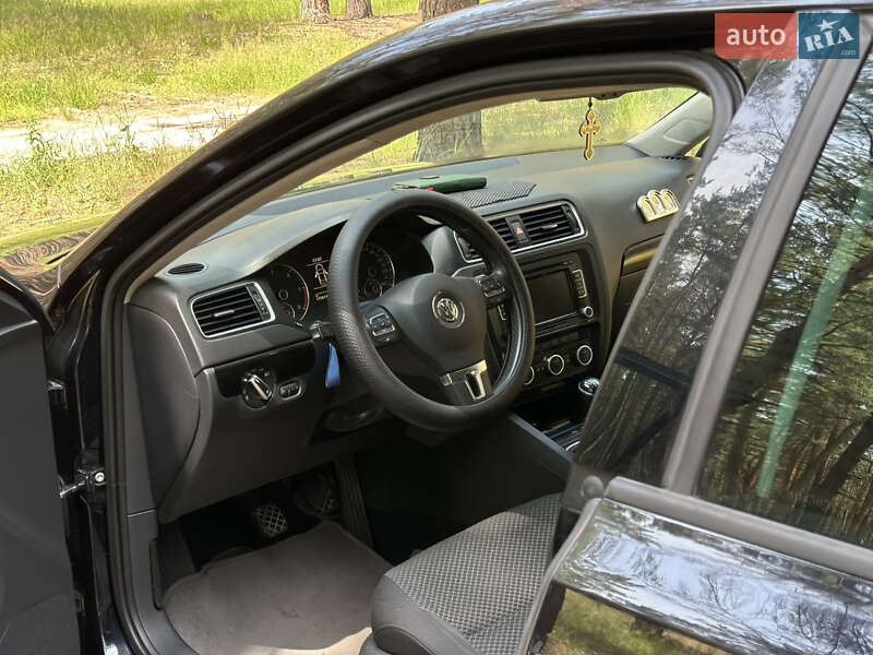 Седан Volkswagen Jetta 2014 в Сумах