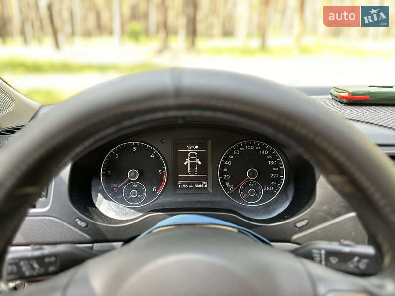 Седан Volkswagen Jetta 2014 в Сумах