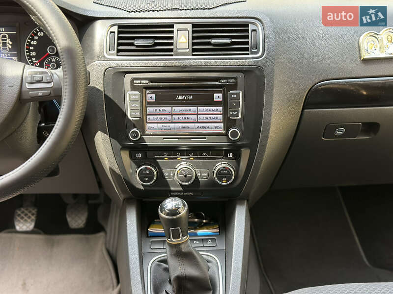 Седан Volkswagen Jetta 2014 в Сумах