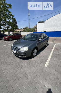 Седан Volkswagen Jetta 2010 в Ужгороді