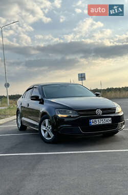 Седан Volkswagen Jetta 2014 в 