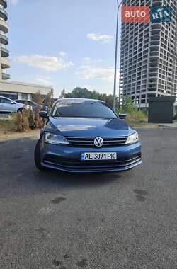 Седан Volkswagen Jetta 2017 в Днепре