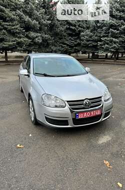 Седан Volkswagen Jetta 2006 в Вознесенске