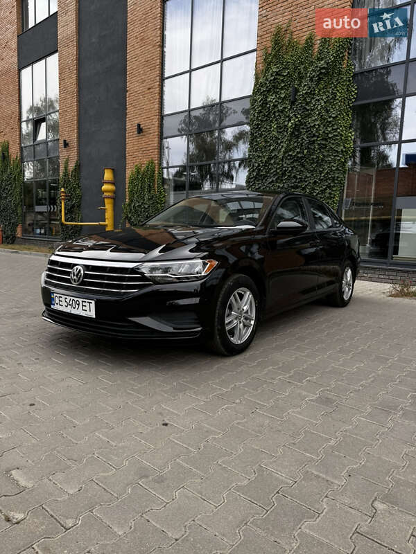 Седан Volkswagen Jetta 2020 в Черновцах