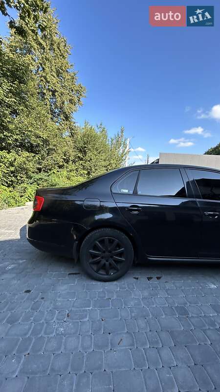 Седан Volkswagen Jetta 2007 в Львове