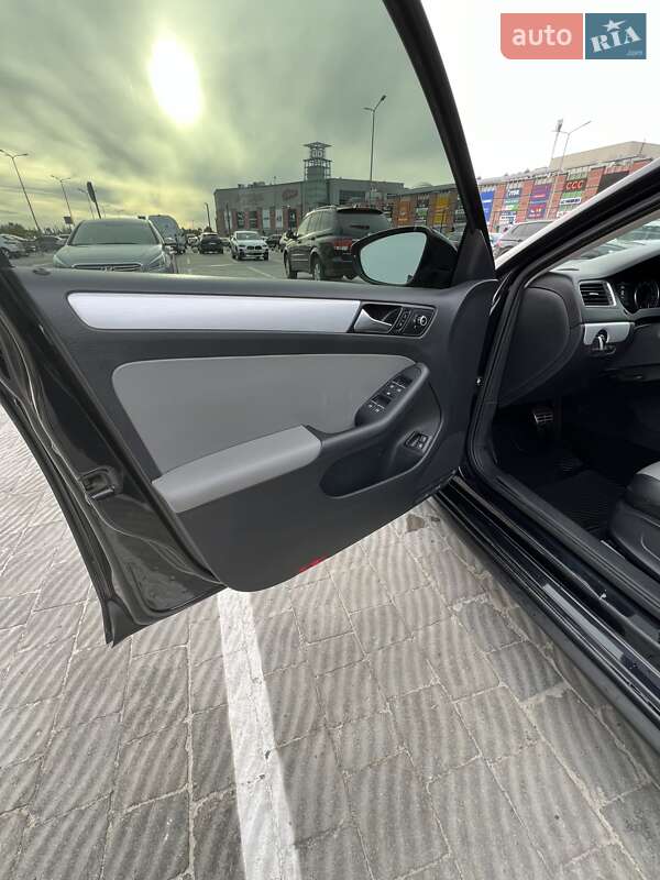 Седан Volkswagen Jetta 2014 в Львове фото 18 Седан Volkswagen Jetta 2014 в Львове