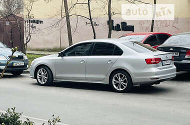 Седан Volkswagen Jetta 2014 в Киеве