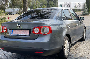 Седан Volkswagen Jetta 2007 в Старокостянтинові