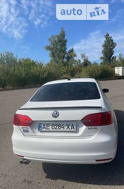 Седан Volkswagen Jetta 2011 в Дніпрі