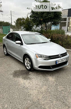 Седан Volkswagen Jetta 2012 в Білгороді-Дністровському