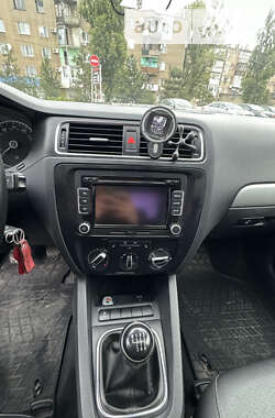 Седан Volkswagen Jetta 2012 в Білгороді-Дністровському