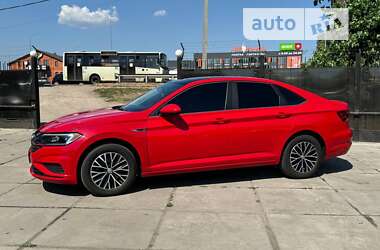 Седан Volkswagen Jetta 2019 в Киеве