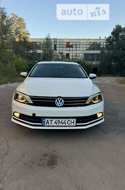 Седан Volkswagen Jetta 2015 в Киеве